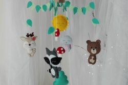 Mobile chambre de bébé animaux de la forêt